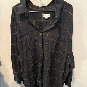 Ava & Viv Black Plaid Button Down Shirt